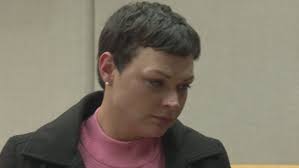 Katie Summers's Instagram, Twitter & Facebook