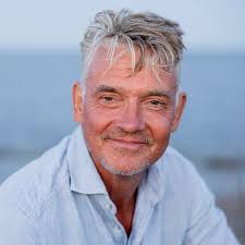 I really love this drone shot from pre-peak in the white mountains. Didn't  get up there nearly as much as I would have liked this year. Hope 2025 will  see more time