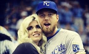 Ben zobrist was born on may 26, 1981 in eureka, illinois, usa as he has been married to julianna zobrist since december 17, 2005. Pt03dapvmoocfm