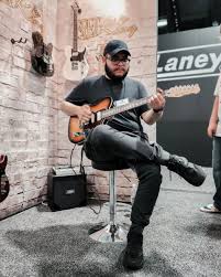 Jay Andrade (@jayandrademusic)