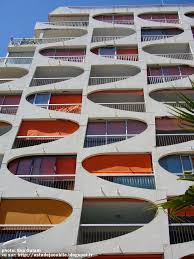 La Grande Motte Residence Eden Architecte Jean Balladur Sculpteur Albert Wikide Architecture En Beton Modele Architecture Art Et Architecture