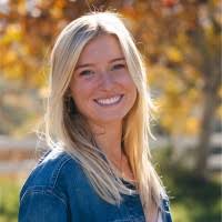 Hannah Lacey's Instagram, Twitter & Facebook