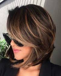 15 Best Short Layered Haircuts Coiffure Carre Plongeant Coupe De Cheveux Carre Plongeant Cheveux