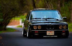 However, it's the details that make his car truly stand out. Wallpaper Bmw E28 Stance 5 Series 535i Images For Desktop Section Bmw Download