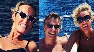 Mediaset ha sospeso il programma per cautela sanitaria e ha invitato tutti i professionisti. Chi E Allegra Galimberti Moglie Di Nicola Porro Vita E Carriera