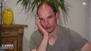 Les serments sont rédigés en langue romane (qui deviendra le français) et en langue tudesque (allemand). Charles Henri L Amour Est Dans Le Pre 2019 En Couple Avec Une Autre Femme Il Repond Nextplz