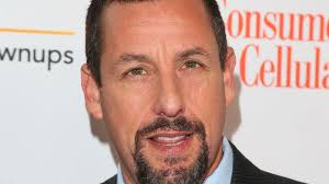 Despite his devotion to his hometown of salem (and its halloween celebration), hubie dubois is a figure of mockery for kids and adults alike. Fur Netflix Film Schlupft Adam Sandler In Ernste Hauptrolle Promiflash De