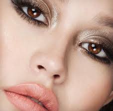 Epingle Par Ozus Sur Makeup Face Maquillage Petit Yeux Maquillage Pour Rousse Yeux Marrons