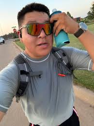 Running alone can be boring sometimes