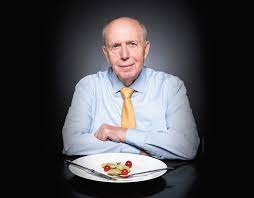 Reiner calmund hat durch eine magenverkleinerung mehr als 50 kilogramm gewicht verloren. Eos Lifestyle Magazin Reiner Calmunds Aktion Calli Wird 100