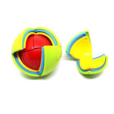 The peppa pig is in danger. 3d Puzzle Ball Plastic Shell Puzzle Game 3d Puzzle