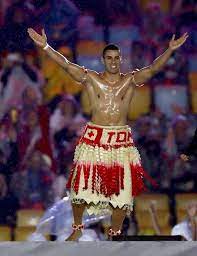 Quem aqui conhece um país chamado reino de tonga? Atleta Conhecido Como Besuntado De Tonga Consegue Vaga Em Toquio Fotos R7 Esportes