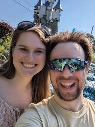 Leanna May's Instagram, Twitter & Facebook