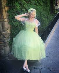 687 Likes 63 Comments The Dole Whip Dame Cailey Dolewhipdame On Instagram Think Of A Wonderful T Dapper Day Outfits Disney Dapper Day Dapper Day