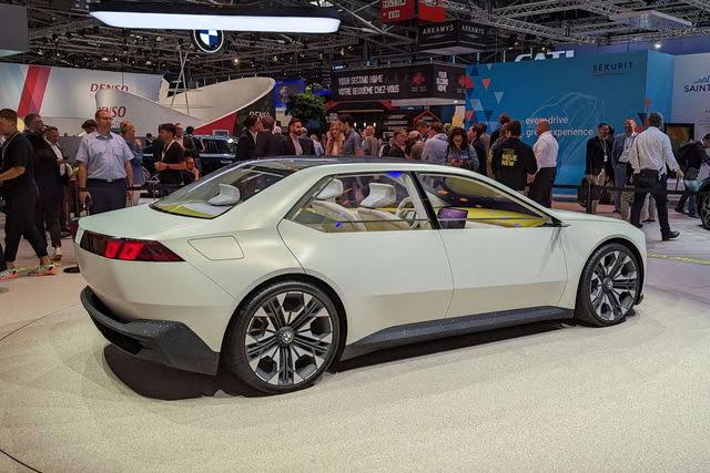 BMW Vision Neue Klasse: il futuro si avvicina - alVolante