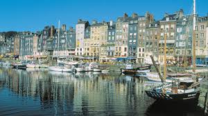 «le verger d'honfleur » appart de charme vue pontappartement calme et lumineux , idéalement situé à seulement 10/15 minutes à pied du centre historique et du port , vue sur le pont de normandie. Ferienwohnung Honfleur Fr Ferienhauser Mehr Fewo Direkt