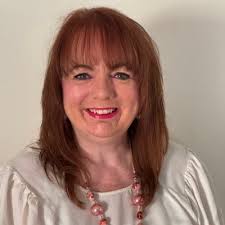 Lynne Johnstone (@abbmataly)