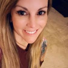 Lora Slusher's Instagram, Twitter & Facebook