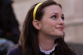 The 14 Greatest Blair Waldorf Headbands On Gossip Girl Gossip Girl Hairstyles Gossip Girl Blair Blair Waldorf Headband
