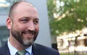 Jason Throop's Instagram, Twitter & Facebook