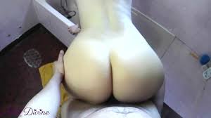 He's Fucking My Bathroom - French Big Ass Amateur