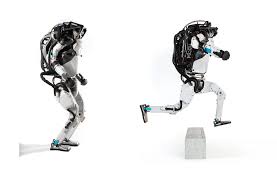 Regardez avec qui cette fillette fait la course en vélo. Robots Science Vs Fiction Cnrs Le Journal