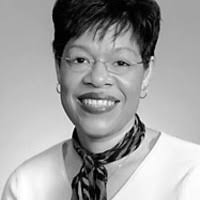 Robin Hall, Notary Public in Edmond, OK 73012