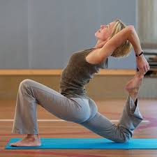 Eka Pada Rajakapotasana Ii One Legged King Pigeon Variation Beautiful Yoga Yoga Asanas How To Do Yoga