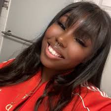 Thats called “pegao” for Puerto ricans & “ConCon” for dominicans and you do  in fact eat that crunchy part🤭