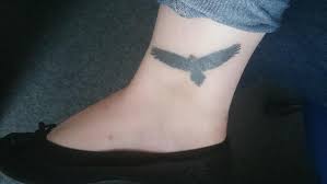 Weitere ideen zu feder tattoo fuß, feder tattoo, tätowierungen. Kann Man Nachtraglich Farbkleckse Hinter Tatowieren Tattoo Kreativitat