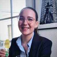 700+ profilů „Devery“