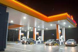 Ştim cât de multă grijă porţi maşinii tale. Statie Peco Rompetrol