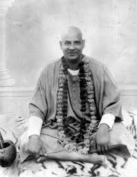 Inspiring Talks Of Gurudev Sivananda Sivananda Sivananda Yoga Yoga Master