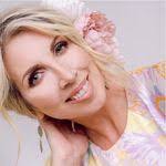 Dawn Stowers's Instagram, Twitter & Facebook