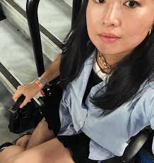 Other people's experiences, inspire us. So when we read The Iconic's Head  of Creative Content, Fiona Murchison, talk imposter syndrome and  communication, we took notes. @fashionjournalmagazine fashionjournalmagazine