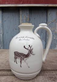 Pichet A Sirop D Erable Design De Chevreuil Inscription Le Pichet A Sirop Du Chalet Jugs Rubber Stoppers Porcelain