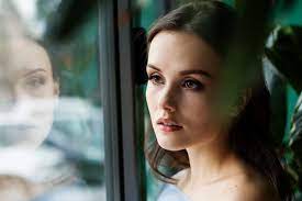 A Submissive Girlfriend: How to Have a Woman Who Submits to You - BUNCH of  WISDOM