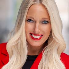 Hayley Palmer's Instagram, Twitter & Facebook