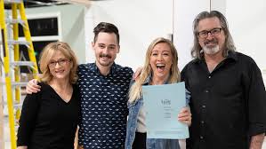 — a disney spokesperson told tvline that production on the lizzie mcguire reboot has shut down. Lizzie Mcguire Reboot Hilary Duff Joined By Tv Mom Dad And Brother