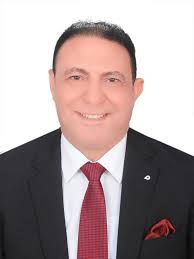 يتقدم الأستاذ الدكتور/ عادل أبو هشيمة ، عميد الكلية، بالتهنئة إلى أبنائه  الطالبات والطلاب أعضاء الفريق؛ المكون من: الطالب/ عبدالرحمن محمد جبر ؛  الطالبة