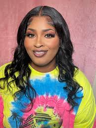 Introduction and sharing of prom experience in a women's club