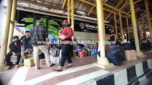 Madiun perpanjang ppkm dengan fokus pelarangan mudik. Aturan Larangan Mudik Diperpanjang Mulai 22 April Hingga 24 Mei 2021 Tribun Pekanbaru