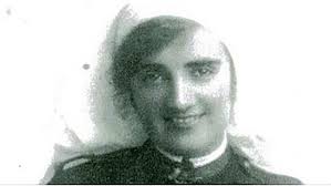 Annie Egan's Instagram, Twitter & Facebook