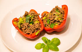 Verschiedene bücher und anbieter haben zahlreiche unterschiedliche diätpläne entwickelt. Neu Gefullte Paprika Mit Hack Porree Rezept 21 Tage Stoffwechselkur