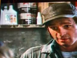 Was re-watching Smallville and look who I saw! Mr. Oleander! First it was  Mrs O that was seen in this show and now him. Idk how I didn't recognize  him before 😅😅 |