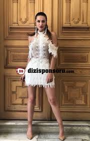 Kimya Gokce Aytac Polen Yaman S Girlfriend Giyim Unluler Kimya