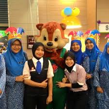 Kuala terengganu merupakan satu daerah yang agak besar dan di dalam daerah inilah terletaknya ibu negeri terengganu iaitu bandar kuala terengganu atau lebih sinonim dipanggil bandar kt. Marrybrown Gong Badak Mydin Home Facebook