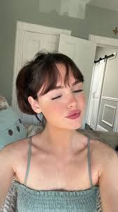 Gracie Barron's Instagram, Twitter & Facebook