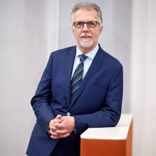 Willkommen auf der startseite ihrer vr bank kitzingen eg. Vertreterversammlung 2021 Vr Bank Main Kinzig Budingen Eg