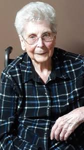 Obituary information for Leona Giles